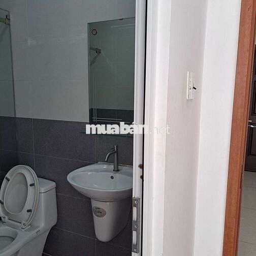 Cho thuê phòng ban công. Khu vip Bảo Ngọc