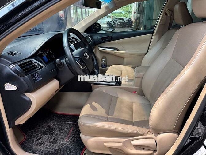 Toyota Camry 2013 2.0E, màu đen, lướt 41.000 km