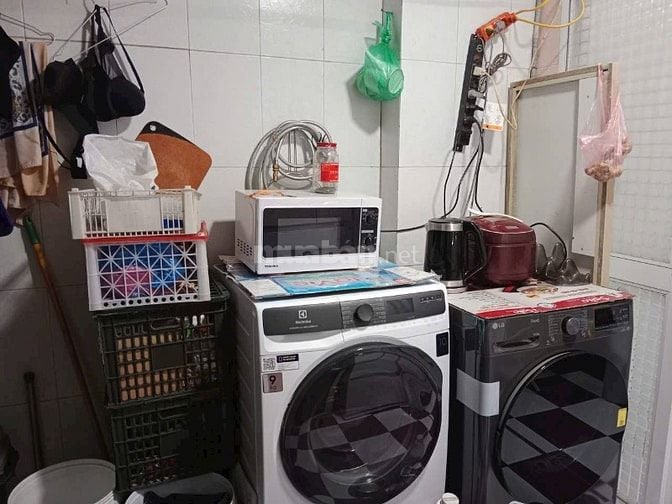 Bán Nhà Gần Đường Ô Tô Bùi Ngọc Dương, Hai Bà Trưng 65m, giá 3.95 tỷ