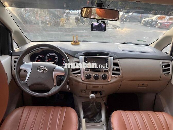 innova 2015 E số sàn siêu mới 17v xịn