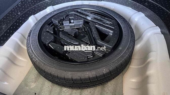 MG5 STD 2024 đăng ký 8/2025 - 3.800km.