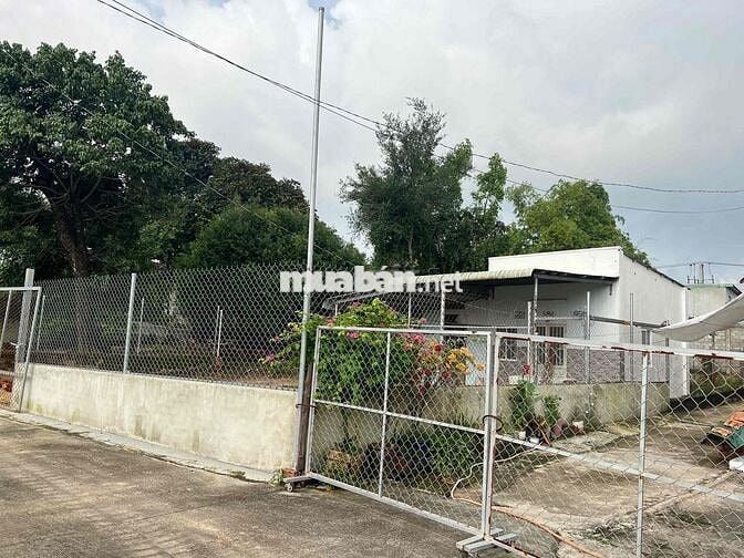 Bán nhà vườn nghỉ dưởng vui thoáng mát