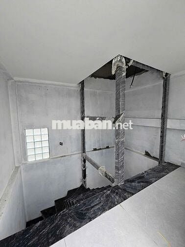 Bán gấp! Nhà Đống Đa 40m², 6 tầng, thang máy, ngõ nông, 2 thoáng