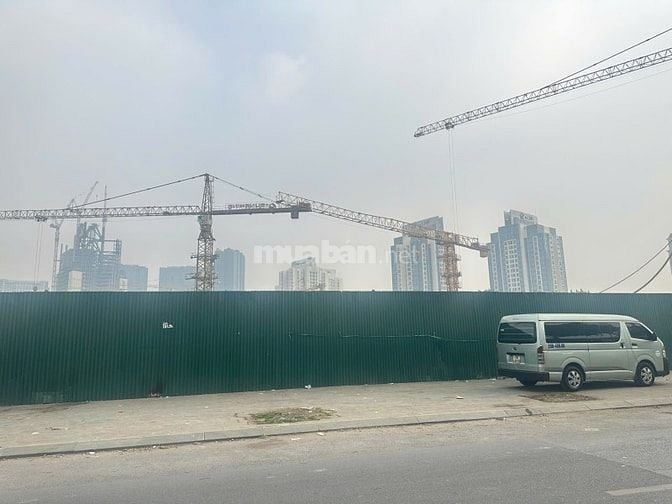 Mặt Phố Ngyễn Hoàng Tôn - Tây Hồ - 81 M2 – Cấp 4 – Giá 19.4 Tỷ. 💥💥SI