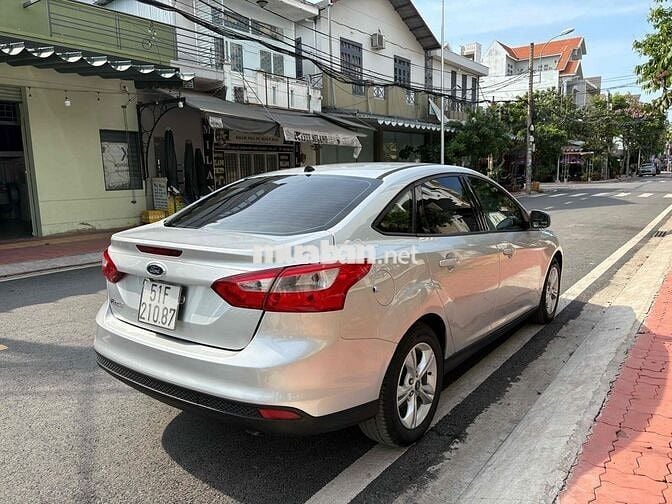 Ford Focus 2015 Trend 1.6 AT Sedan - 105000 km