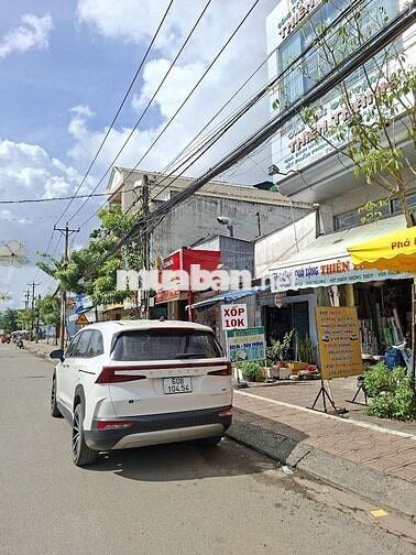 MUA BÁN XE GÓP NỐI GIÁ CAO. mới về custin