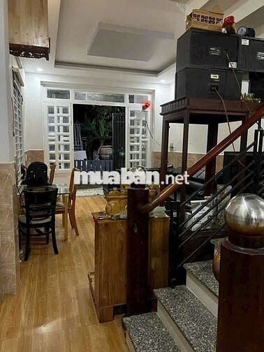 Cho thuê nhà tx 52 gần bến xe buýt số 3  giá 5tr5 2p ngủ