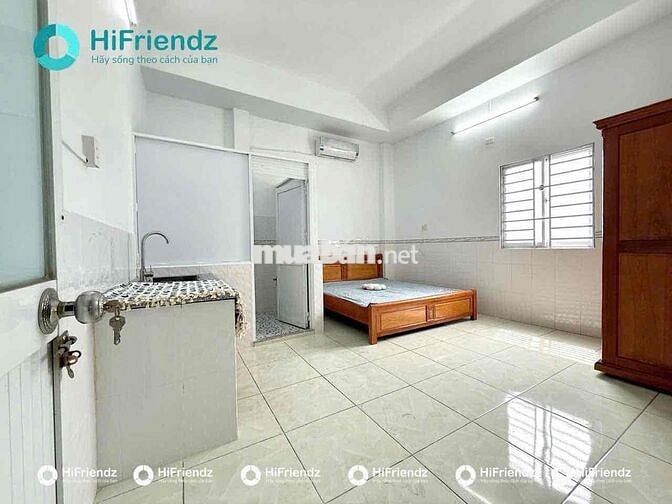 CHDV siêu rẻ Full nt y hình phòng rộng gần Vòng xoay Phú Lâm