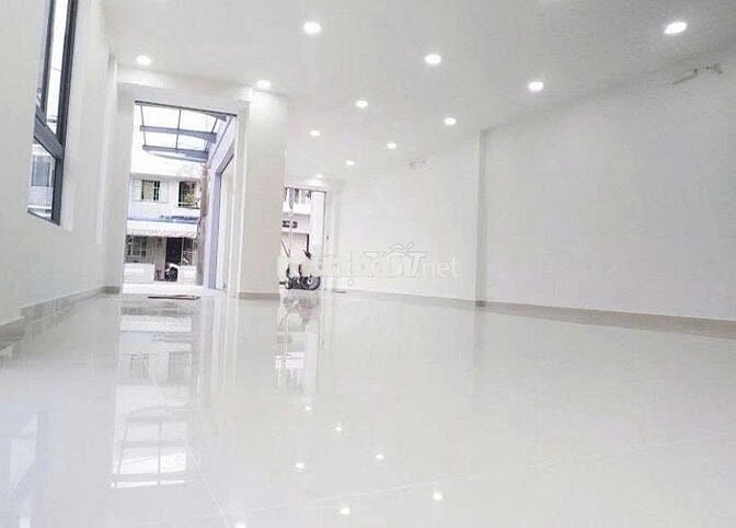 MT  Ba Tháng Hai Quận 10 Diện Tích:  Ngang 6 dài 30m nở hậu