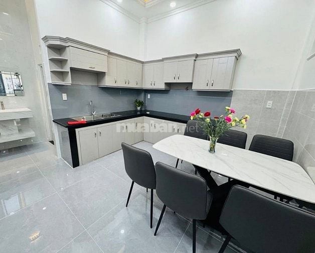 Hẻm lạc long quân p5 quân11, 4x13 - 2tầng 4pn 4wc giá chỉ 1tỷ9 sổ hồng