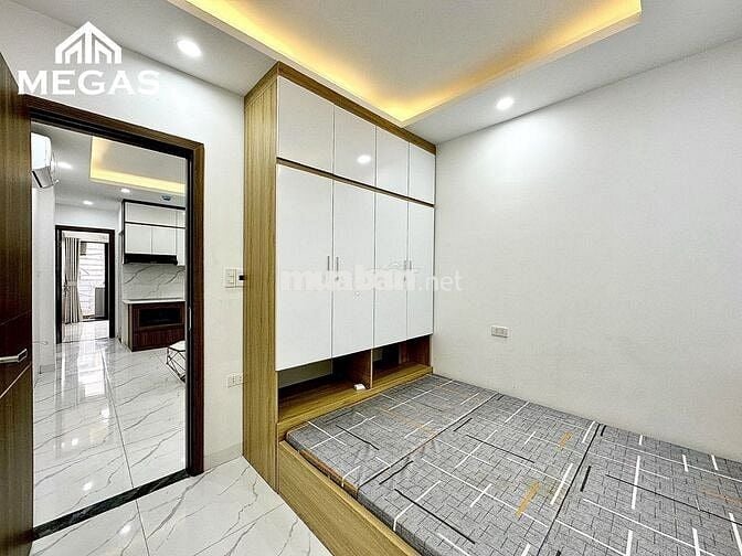 CHO THUÊ CĂN HỘ 2PN FULL NỘI THẤT BAN CÔNG NGAY TẠI LẠC LONG QUÂN