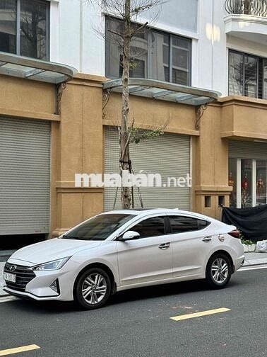 Hyundai Elantra 2020 1.6 AT - 80000 km