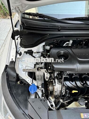 Hyundai Elantra 2020 1.6 AT - 80000 km