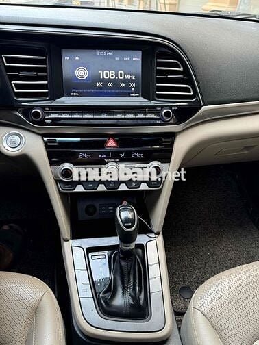 Hyundai Elantra 2020 1.6 AT - 80000 km