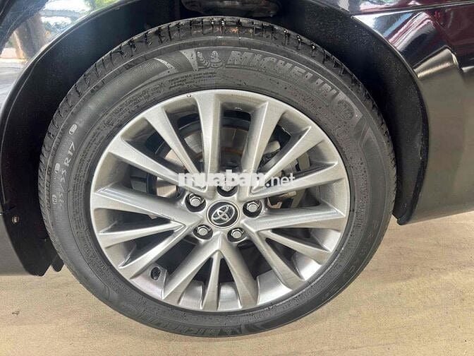 Camry 2018 2.5Q còn có thương lượng