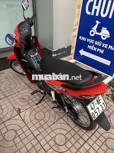 xe wave đỏ như hình cần bán. Xem xe ở Quận 12