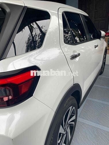 Toyota Raize 2024 - 9000 km