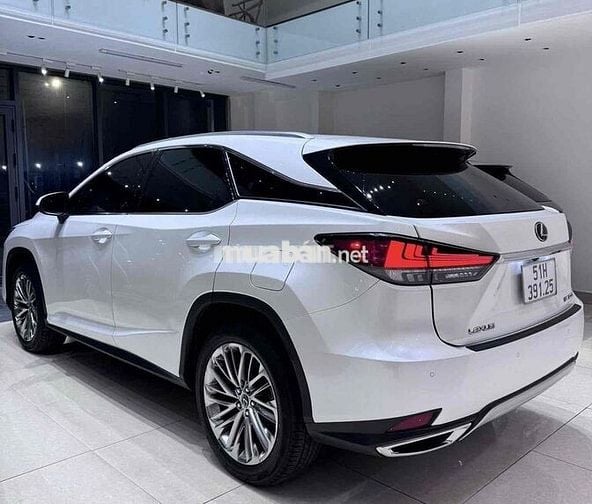 Lexus RX 2021 300 - 12000 km