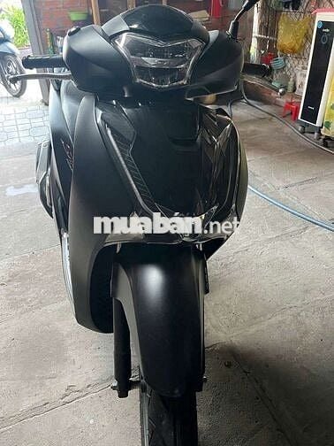 Nhà có việc cần bán gấp chiếc xe SH 150 nữ chạy