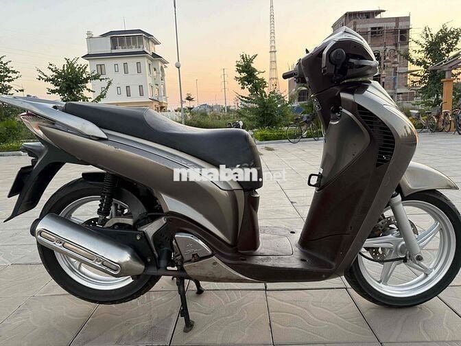 Sh nhập ý 2010 150i