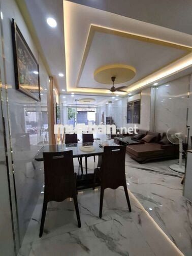 Nhà Full Nội Thất đẹp Long lanh Dt 4,5x18. 3 tầng giá 25 Triệu