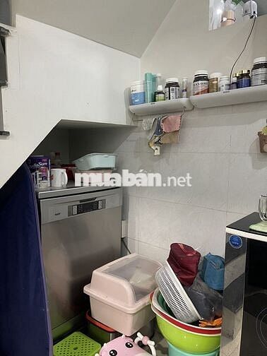 Nhà dt55m2 đúc 1 lầu 3pn hẻm 8m Lê Văn Quới, P. BT Đông, Q. Bình Tân