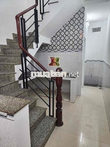 Nhà cho thuê nguyên căn mới 90%