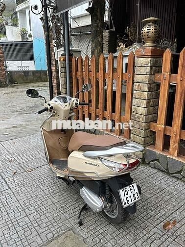 lead máy rin ngon,chạy nhẹ nhàng