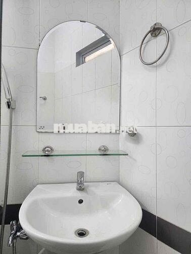 Nhà cho thuê nguyên căn mới 90%