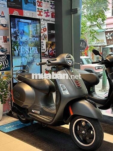 Nhà thừa xe cần bán Vespa Gts , máy êm bốc