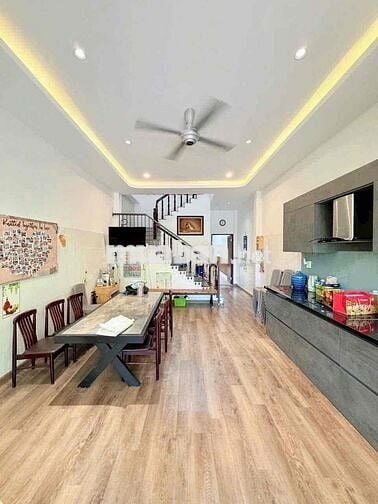 Nhà trệt 2 lầu full nội thất KDC 91B