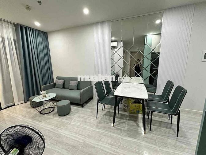 Cho thuê căn hộ 2PN full nội thất, thiết kế hiện đại, nhà mới 100%, gi