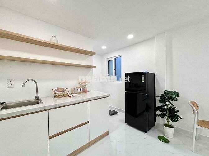 CĂN HỘ 2PN BANCONG 60m2 - LỐI ĐI RIÊNG - NGAY TÔN ĐẢN, QUẬN 4