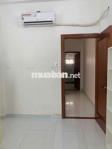 NHÀ 4 TẦNG - FULL NỘI THẤT XỊN - 4PN - HẺM THÔNG