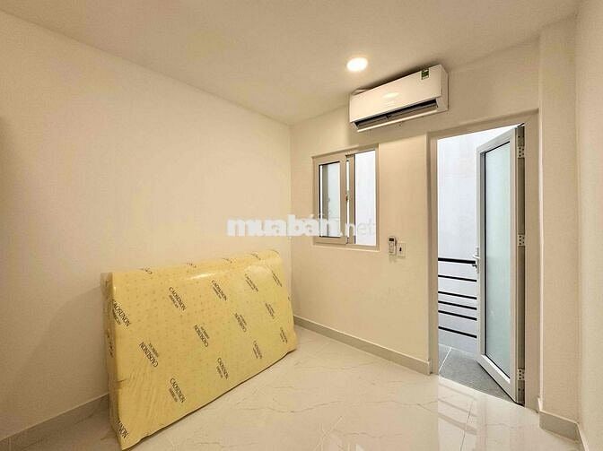 CĂN HỘ 2PN BANCONG 60m2 - LỐI ĐI RIÊNG - NGAY TÔN ĐẢN, QUẬN 4