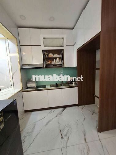 Nhà Full Nội Thất đẹp Long lanh Dt 4,5x18. 3 tầng giá 25 Triệu