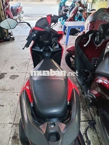 Honda Vario màu Đỏ