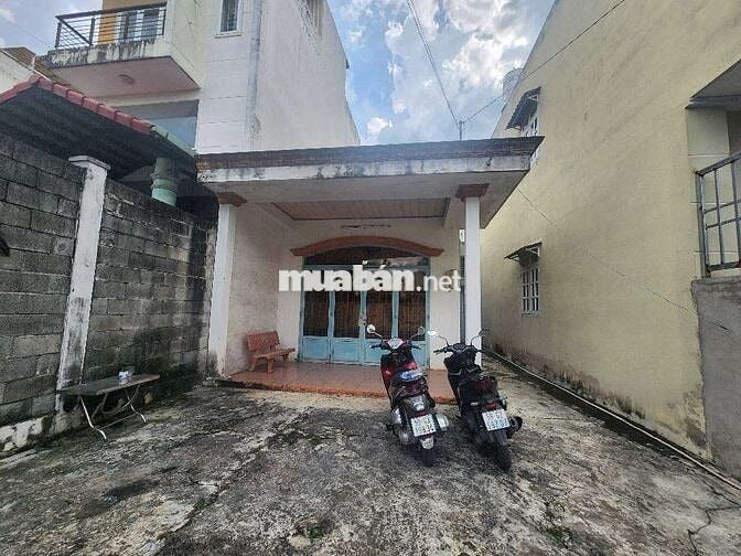 HẺM XE TẢI THÔNG HUỲNH THỊ HAI, DT  6x 26 GIÁ 7.5 TỶ