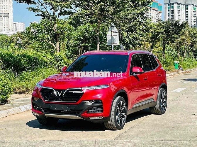 VinFast Lux SA2.0 Premium 2.0 AT sản xuất 2021