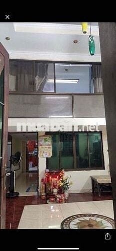 Bán chung cư , 612 Trần Hưng Đạo B 64 m2 ,  lầu 1 , giá 2,5 tỷ