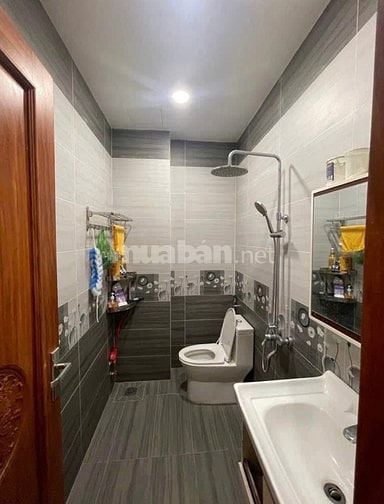 BÁN NHÀ GẤP TRONG THÁNG 11 - NHÀ PHẠM VĂN HAI - TÂN BÌNH 2TỶ450/48.9M2