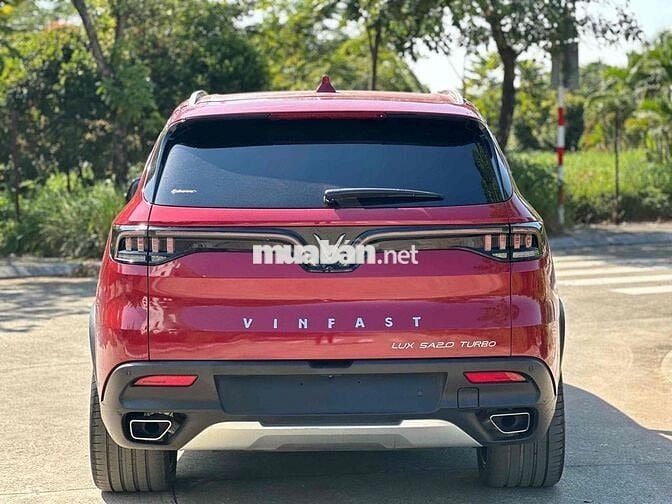 VinFast Lux SA2.0 Premium 2.0 AT sản xuất 2021