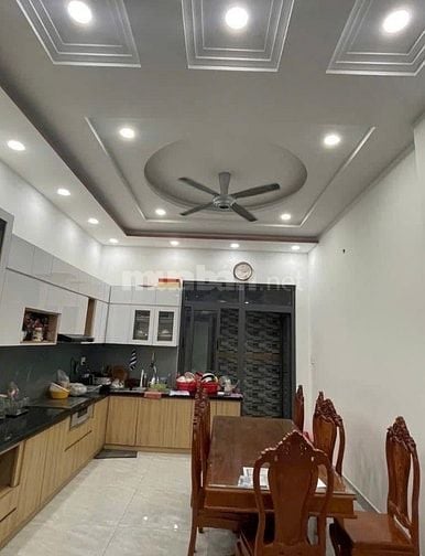 BÁN NHÀ GẤP TRONG THÁNG 11 - NHÀ PHẠM VĂN HAI - TÂN BÌNH 2TỶ450/48.9M2