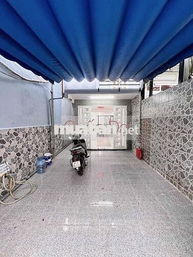 NHÀ THUÊ GẦN CÔNG VIÊN LƯU HỮU PHƯỚC XE Ô TÔ ĐẬU TRONG NHÀ