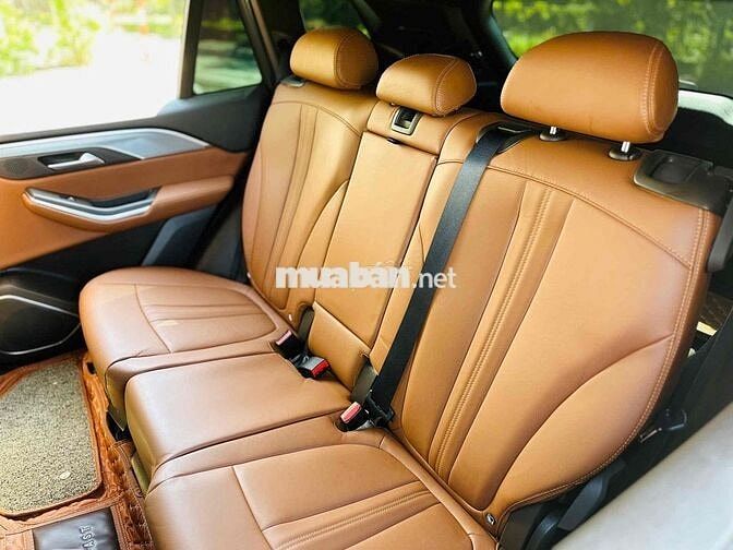 VinFast Lux SA2.0 Premium 2.0 AT sản xuất 2021