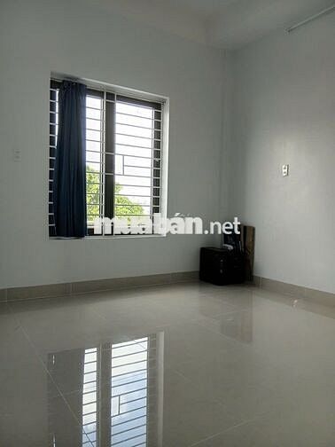 Cho thuê nguyên 1 tầng lầu giá rẻ gần Hiệp Thành City