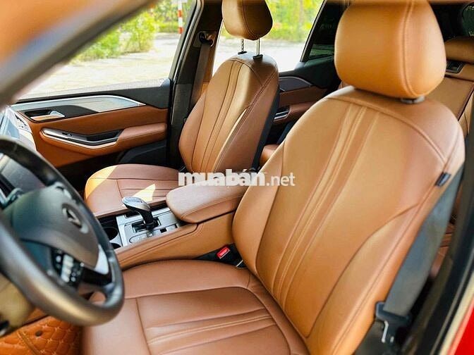 VinFast Lux SA2.0 Premium 2.0 AT sản xuất 2021