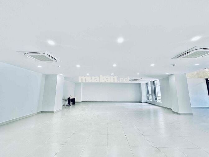 CHO THUÊ OFFICE DTSD 1800M2 MỚI HOÀN CÔNG - CÁCH SÂN BAY 5 PHÚT XE MÁY