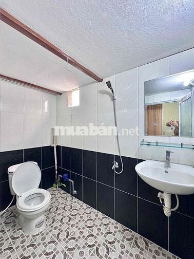 🔴 Phòng sạch sẽ xinh xinh giá tốt - cửa sôt thoáng ngay Tân Trụ