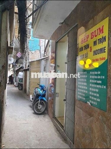 Cần bán nhà ở Phố Tôn Đức Thắng , 15m2, 2 tầng , 15m ra phố